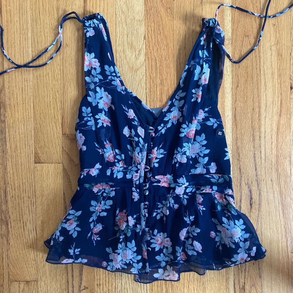Abercrombie and Fitch Top